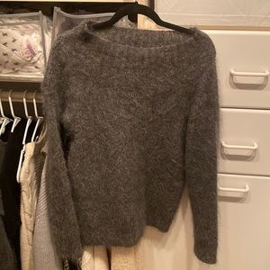 Burberry sweater